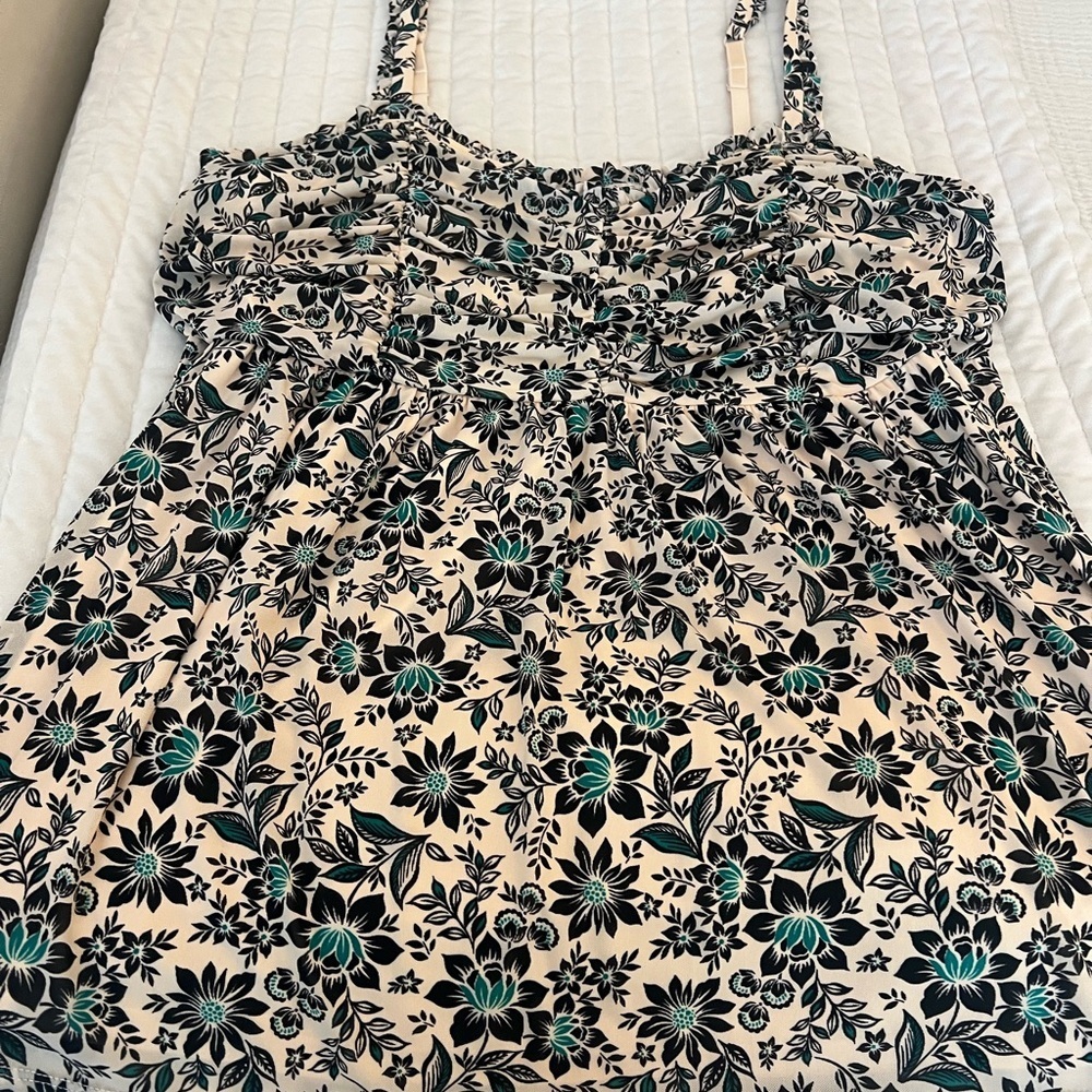 NWT Torrid Babydoll Stretch Mesh Floral Top